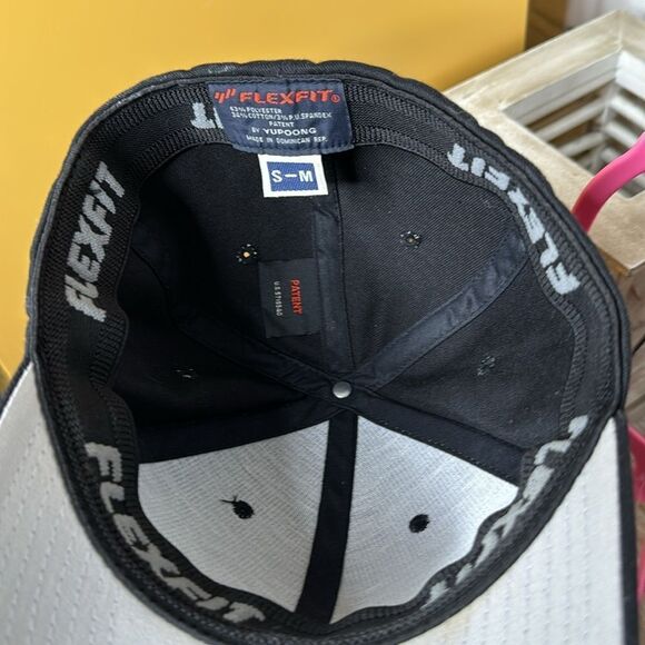 CAO FlexFit Embroidered Baseball Trucker’s Hat Cap S/M - Picture 4 of 5